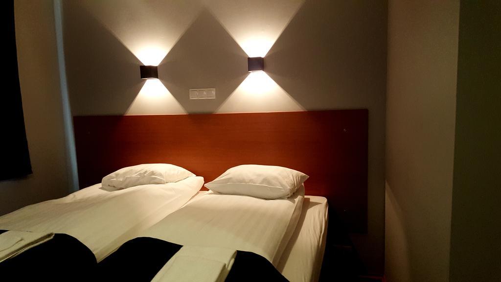 Reydarfjordur Hotel Austur מראה חיצוני תמונה